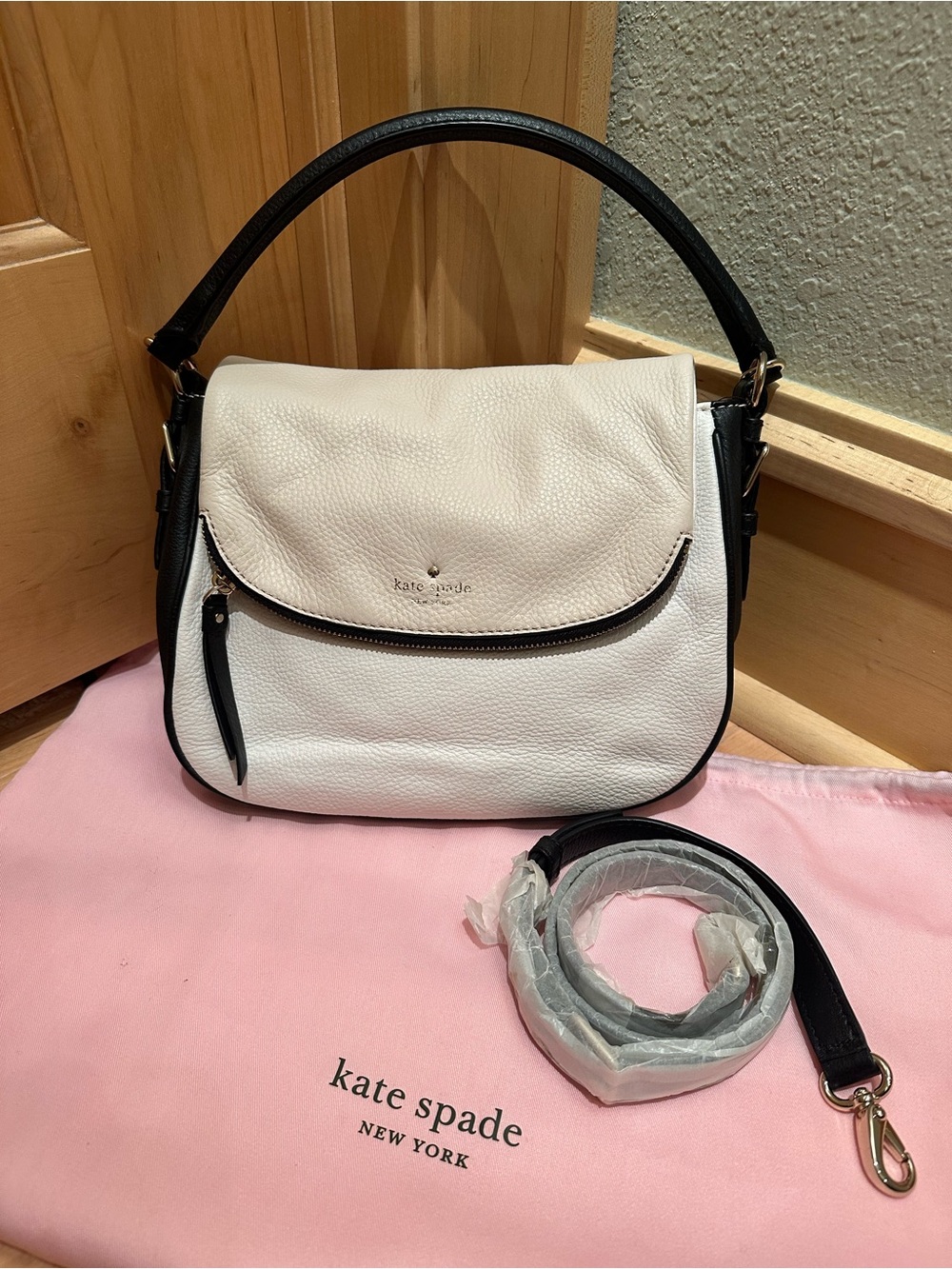 Kate Spade Black/beige/cream Pebbled Leather Shoulder/crossbody Bag